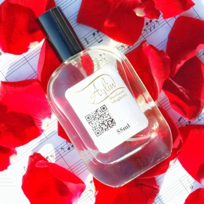 عکاسی عطر گل سرخ