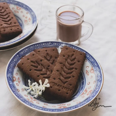 عکاسی تبلیغاتی بیسکویت جمانه